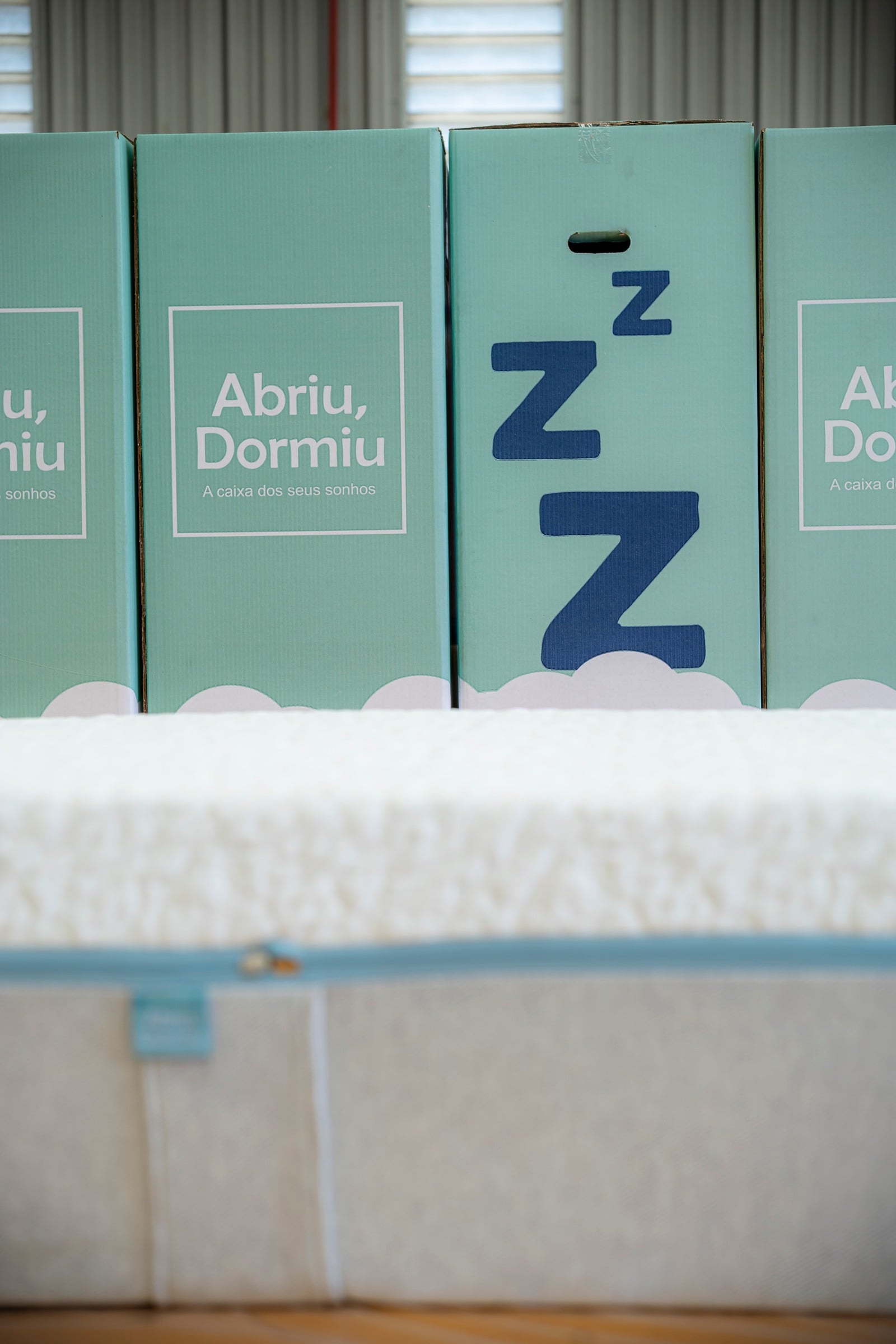 Caixas Abriu, Dormiu